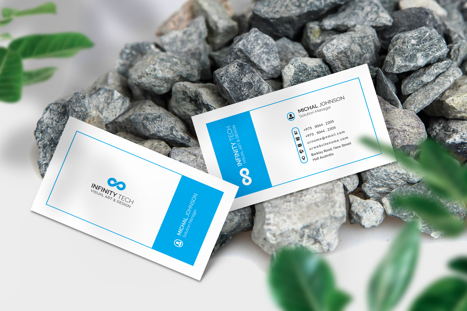 Creative Modern Business Card with Blue Details - Corporate Identity Template