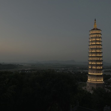 <a class=ContentLinkGreen href=/fr/kits_graphiques_templates_stock-video.html>Stock Vid�o</a></font> religion architecture 132285