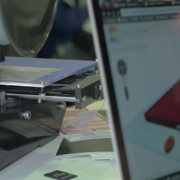 <a class=ContentLinkGreen href=/fr/kits_graphiques_templates_stock-video.html>Stock Vid�o</a></font> technologie logiciel 132451