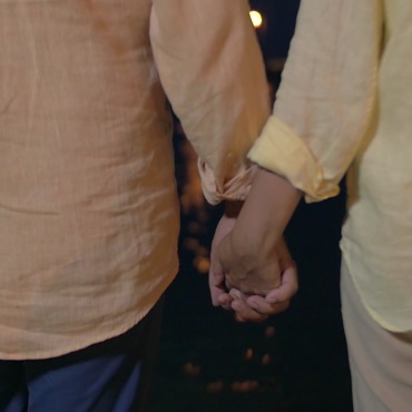 <a class=ContentLinkGreen href=/fr/kits_graphiques_templates_stock-video.html>Stock Vid�o</a></font> femme fehomme 133252