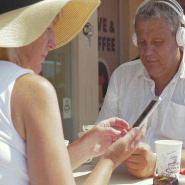 <a class=ContentLinkGreen href=/fr/kits_graphiques_templates_stock-video.html>Stock Vid�o</a></font> �t� femme 134096