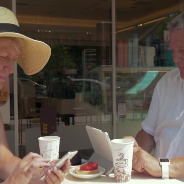 <a class=ContentLinkGreen href=/fr/kits_graphiques_templates_stock-video.html>Stock Vid�o</a></font> caf� �t� 134099