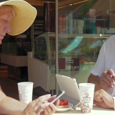 <a class=ContentLinkGreen href=/fr/kits_graphiques_templates_stock-video.html>Stock Vid�o</a></font> caf� �t� 134104