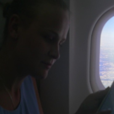 <a class=ContentLinkGreen href=/fr/kits_graphiques_templates_stock-video.html>Stock Vid�o</a></font> femme femme 135418