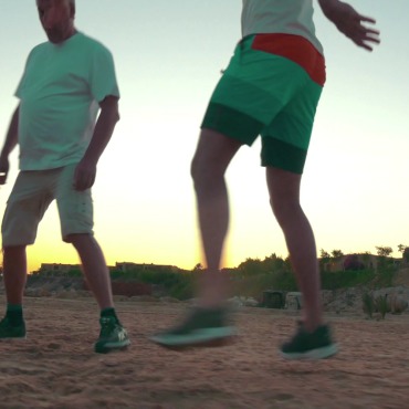 <a class=ContentLinkGreen href=/fr/kits_graphiques_templates_stock-video.html>Stock Vid�o</a></font> sport plage 139624