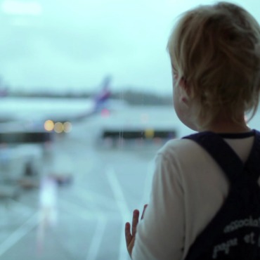 <a class=ContentLinkGreen href=/fr/kits_graphiques_templates_stock-video.html>Stock Vid�o</a></font> enfant avion 139760