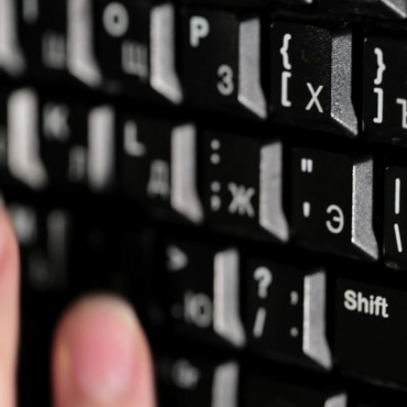 <a class=ContentLinkGreen href=/fr/kits_graphiques_templates_stock-video.html>Stock Vid�o</a></font> femme principal 139807