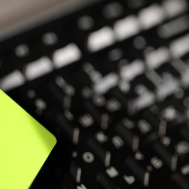 <a class=ContentLinkGreen href=/fr/kits_graphiques_templates_stock-video.html>Stock Vid�o</a></font> jaune business 139813