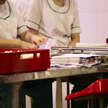 <a class=ContentLinkGreen href=/fr/kits_graphiques_templates_stock-video.html>Stock Vid�o</a></font> femme femme 141628