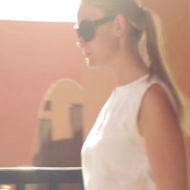 <a class=ContentLinkGreen href=/fr/kits_graphiques_templates_stock-video.html>Stock Vid�o</a></font> femme itampon 141633