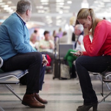 <a class=ContentLinkGreen href=/fr/kits_graphiques_templates_stock-video.html>Stock Vid�o</a></font> femme enfant 141640