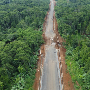 <a class=ContentLinkGreen href=/fr/kits_graphiques_templates_stock-video.html>Stock Vid�o</a></font> paysage pistes 156274