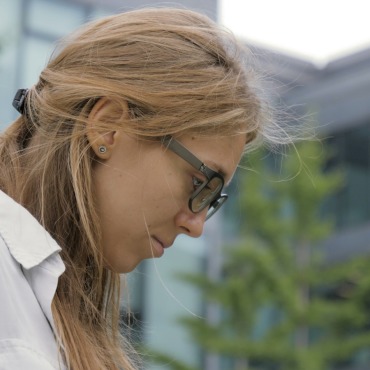 <a class=ContentLinkGreen href=/fr/kits_graphiques_templates_stock-video.html>Stock Vid�o</a></font> ordinateur fille 164310