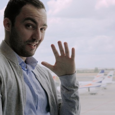 <a class=ContentLinkGreen href=/fr/kits_graphiques_templates_stock-video.html>Stock Vid�o</a></font> homme parler 164877