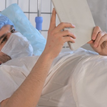 <a class=ContentLinkGreen href=/fr/kits_graphiques_templates_stock-video.html>Stock Vid�o</a></font> hopital patient 165817