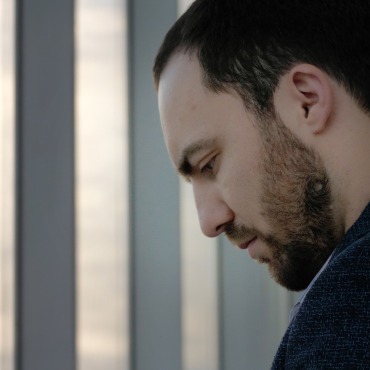 <a class=ContentLinkGreen href=/fr/kits_graphiques_templates_stock-video.html>Stock Vid�o</a></font> jeune lecture 166903