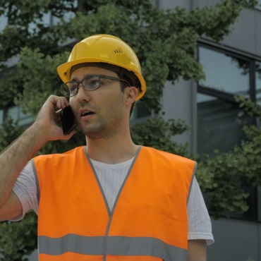 <a class=ContentLinkGreen href=/fr/kits_graphiques_templates_stock-video.html>Stock Vid�o</a></font> homme appel 166931