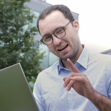 <a class=ContentLinkGreen href=/fr/kits_graphiques_templates_stock-video.html>Stock Vid�o</a></font> entrepreneur hr 170800