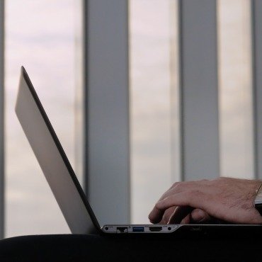 <a class=ContentLinkGreen href=/fr/kits_graphiques_templates_stock-video.html>Stock Vid�o</a></font> homme business 171171