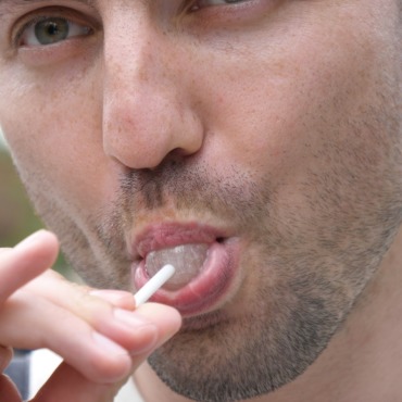 <a class=ContentLinkGreen href=/fr/kits_graphiques_templates_stock-video.html>Stock Vid�o</a></font> homme fond 174066