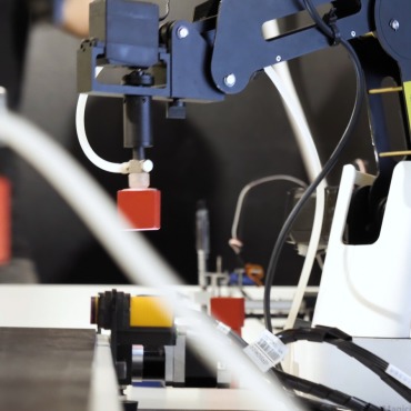 <a class=ContentLinkGreen href=/fr/kits_graphiques_templates_stock-video.html>Stock Vid�o</a></font> bras intelligence 174730