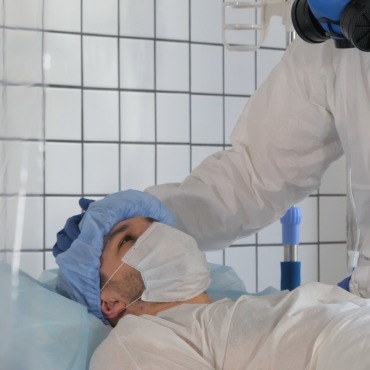 <a class=ContentLinkGreen href=/fr/kits_graphiques_templates_stock-video.html>Stock Vid�o</a></font> femme infirmi�re 174915